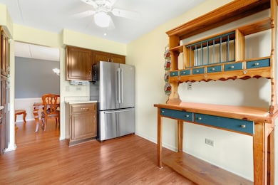 6223 Lakepark Ln unit A, Willowbrook, IL 60527 - photo 7