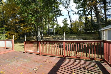 11 Harriman Rd, Hudson, MA 01749 - photo 2