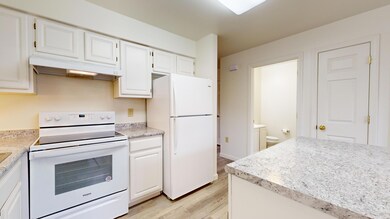 24 Forrestal Dr unit 24, Brunswick, ME 04011 - photo 7