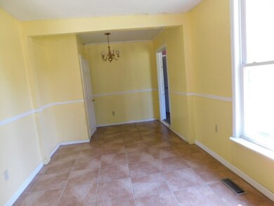 1610 Avalon Ave, Albany, GA 31707 - photo 4