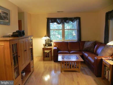 4659 28th Rd S unit B, Arlington, VA 22206 - photo 3