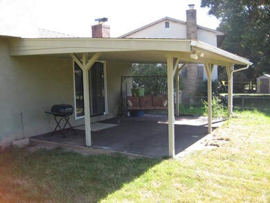 18' x 13'6 Covered patio