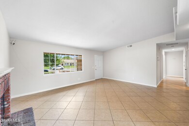 716 E Avenue j5, Lancaster, CA 93535 - photo 5