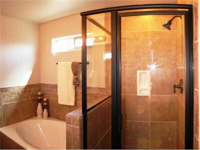 11373 Jesus Gandara Jr, Socorro, TX 79927 - photo 4