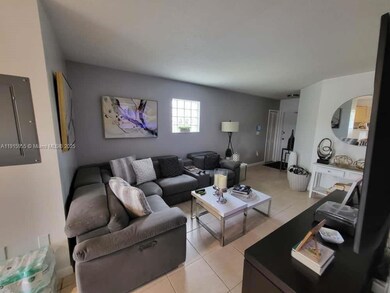 3415 NE 9th Dr unit 104, Homestead, FL 33033 - photo 4