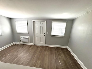 4611 N Hubert Ave unit 11, Tampa, FL 33614 - photo 3