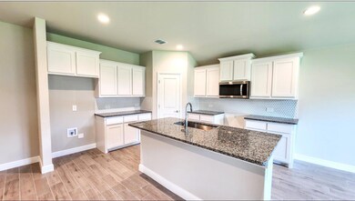 841 Alexandria Ln, Joshua, TX 76058 - photo 3