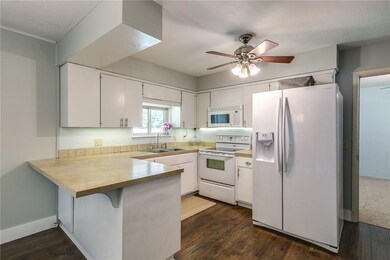 807 NW 9th St, Bentonville, AR 72712 - photo 7