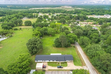 510 Bradburn Rd unit 514, Grand Saline, TX 75140 - photo 3