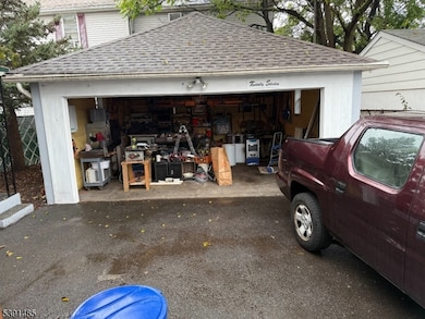 27 Passaic Ave unit 2, Nutley, NJ 07110 - photo 4