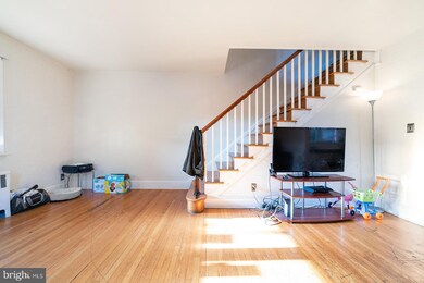 109 W Freedley St, Norristown, PA 19401 - photo 3