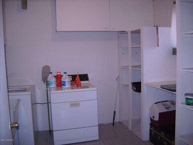 inside 10x10 Laundry - storage room