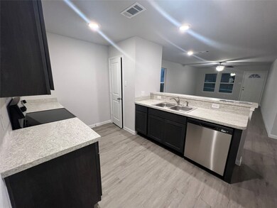 1 Holly Ln, Huntsville, TX 77340 - photo 6