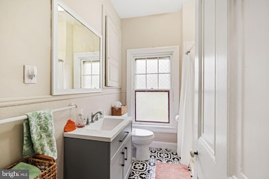 49 Chestnut St, Haddonfield, NJ 08033 - photo 2