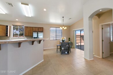 Dining/Kitchen