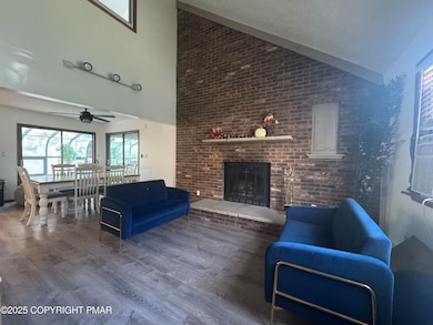 6372 Baltic Ave, Tobyhanna, PA 18466 - photo 5