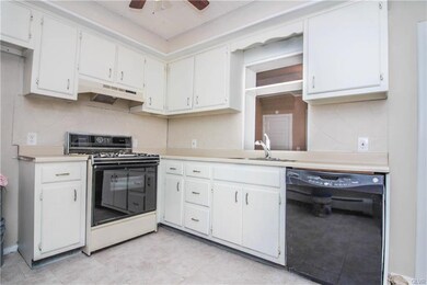 770 S 8th St, Allentown, PA 18103 - photo 4