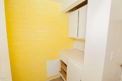 06 Kitchen