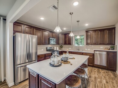 414 Thistle Thorn Dr, the Woodlands, TX 77382 - photo 3