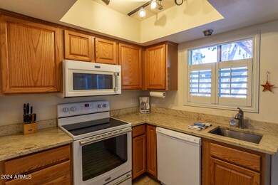 8357 E Thomas Rd, Scottsdale, AZ 85251 - photo 3