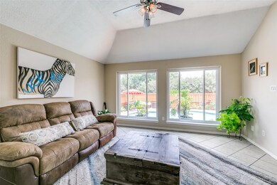 1413 Columbus Dr, Rowlett, TX 75089 - photo 4