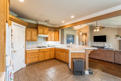 1010 Albion Ave, Redding, CA 96003 - photo 5