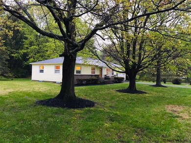 15 Phillip St, Troy, NY 12180 - photo 2