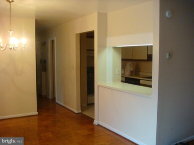 205 Erin Way unit 201, Reisterstown, MD 21136 - photo 6