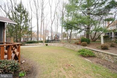 5003 Inglenook Dr, Fairfax, VA 22030 - photo 4