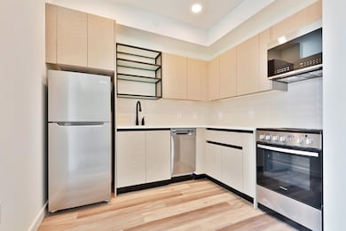 55 Jordan Ave unit 8202, Jersey City, NJ 07306 - photo 6