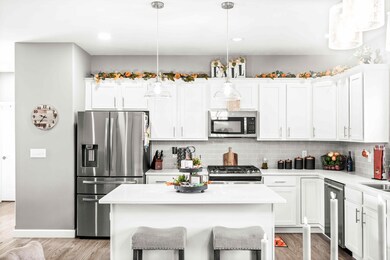 3103 Fox Creek Rd, Bloomington, IL 61705 - photo 7