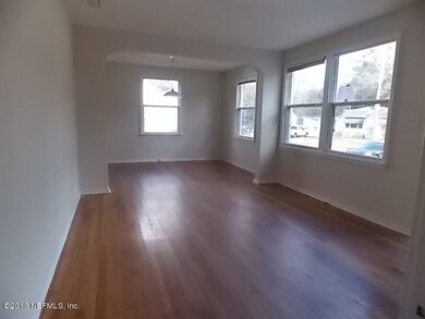 1336 Pine Grove Ct, Jacksonville, FL 32205 - photo 3