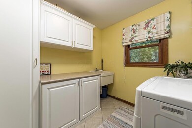 M 3025 Scioto Place020