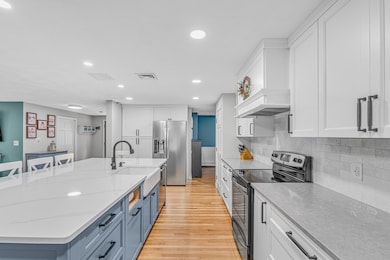 16 Vanderbelt Rd, Acton, MA 01720 - photo 4