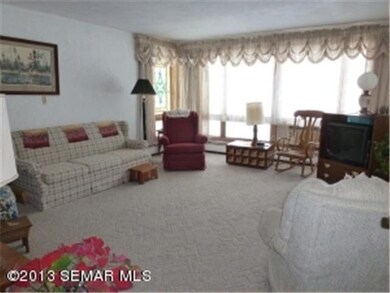 305 Burr Oak Dr, Albert Lea, MN 56007 - photo 4