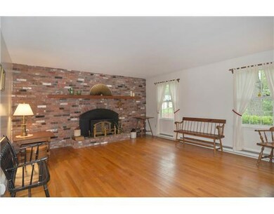 11 Grant Ln, Cumberland, RI 02864 - photo 2