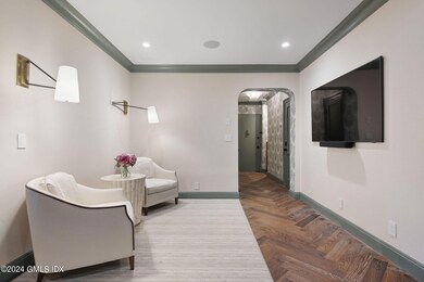 Town & Country Condos unit B11, Greenwich, CT 06830 - photo 2