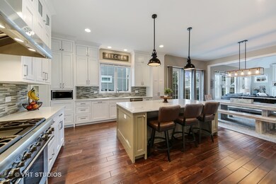 409 E 8th Ave, Naperville, IL 60563 - photo 7