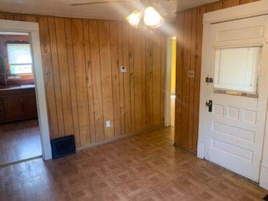 721 Forest Ave, Alliance, OH 44601 - photo 4