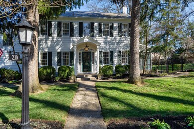 230 W Jeffrey Pl_MLS_02