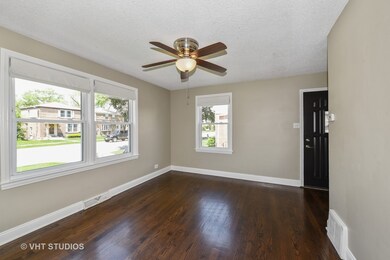 745 Norfolk Ave, Westchester, IL 60154 - photo 3