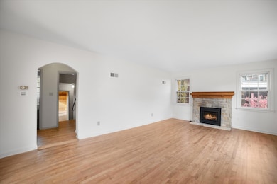 208 N Maple Terrace, Oconomowoc, WI 53066 - photo 7