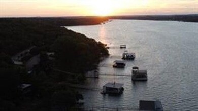 450 Lakeside Dr, Brownwood, TX 76801 - photo 4