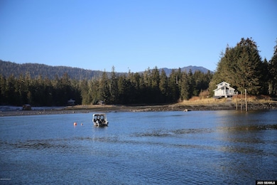 L16C Kupreanof Subd, Petersburg, AK 99833 - photo 3