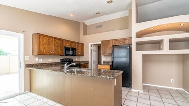 6243 E Grandview Cir-13