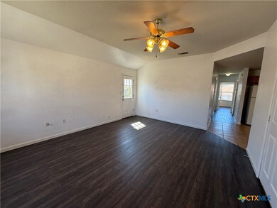 4107 Shasta unit A, Copperas Cove, TX 76522 - photo 2