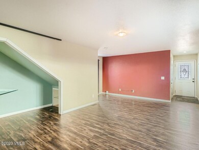 08 Living Room