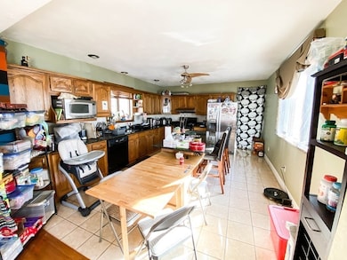 101 Magoun Ave, Medford, MA 02155 - photo 3