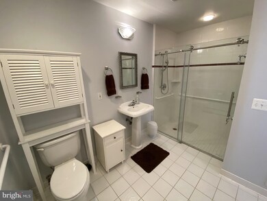 1738 Killarney Ct, Vienna, VA 22182 - photo 4