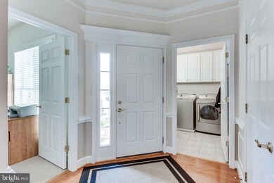 8975 Fascination Ct, Lorton, VA 22079 - photo 4